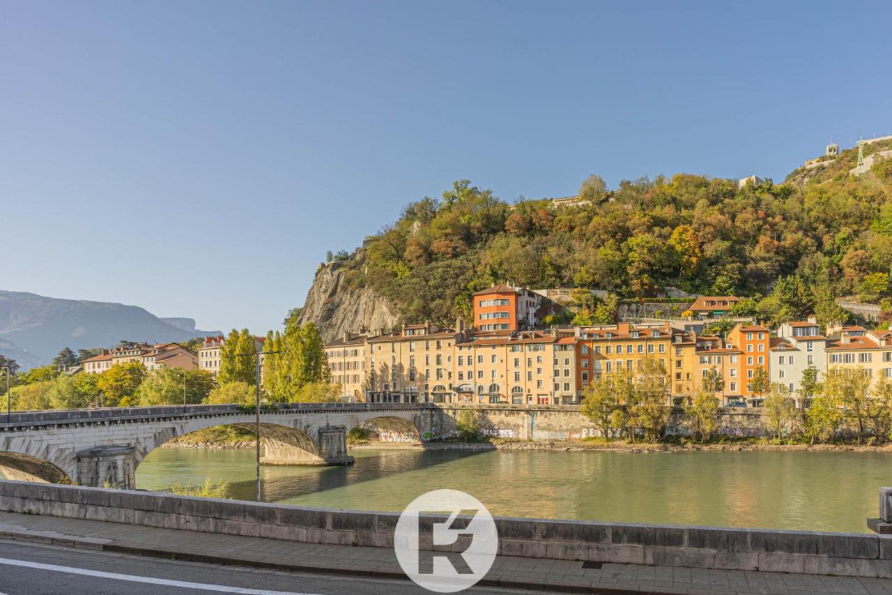 R'Apparts Studio Street Art Grenoble Bagian luar foto